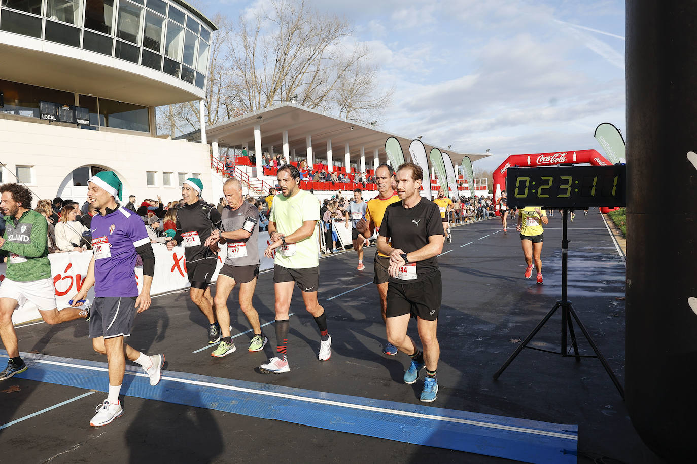 Fotos: ¿Participaste en la Carrera de Nochebuena de Gijón? ¡Búscate!