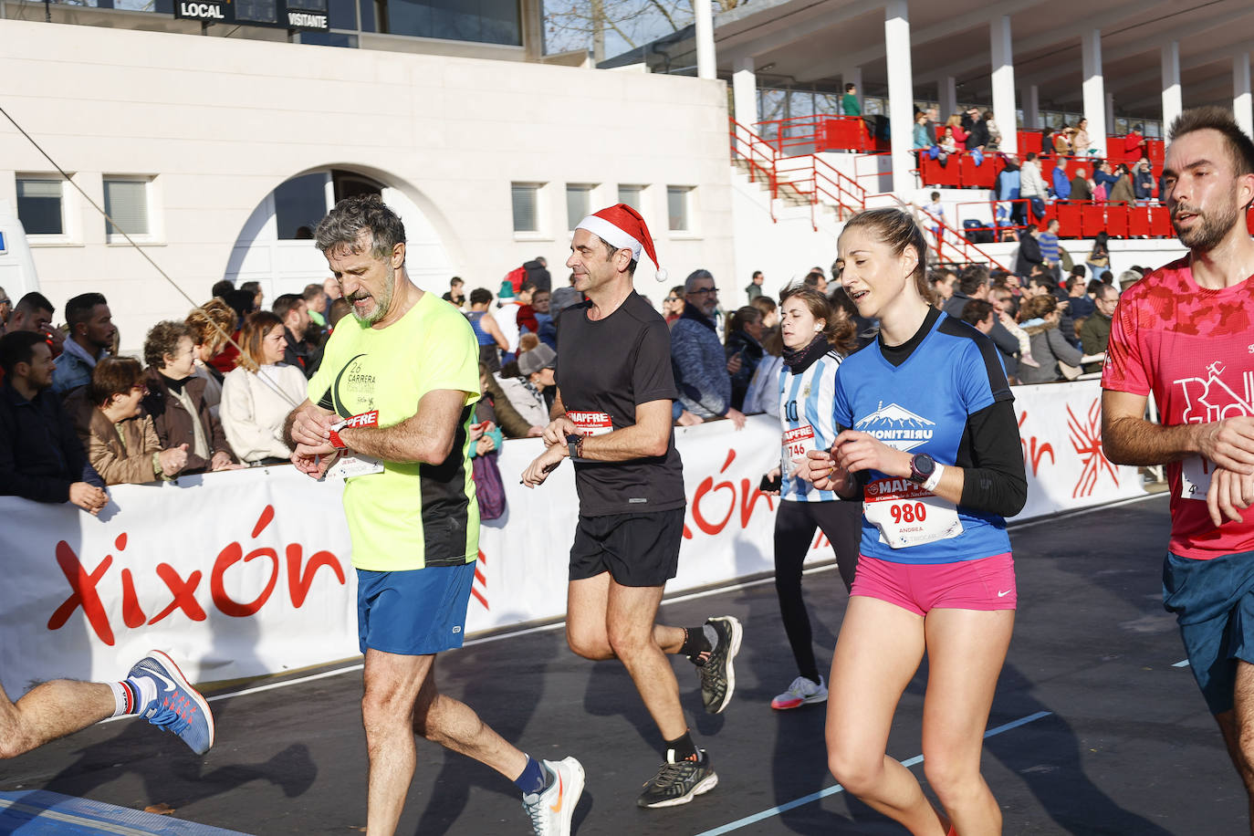 Fotos: ¿Participaste en la Carrera de Nochebuena de Gijón? ¡Búscate!