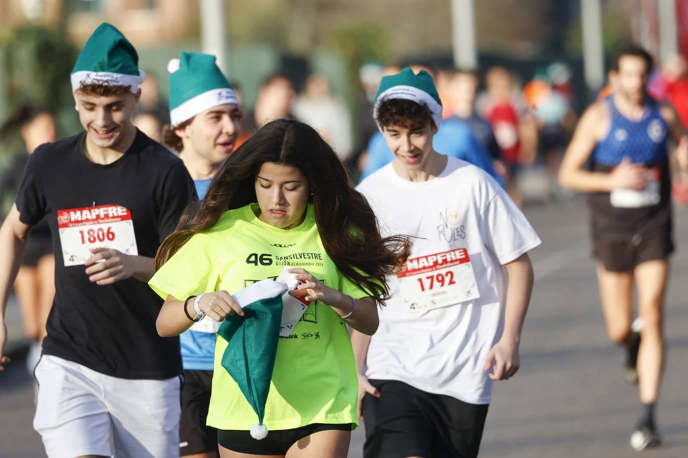 Fotos: ¿Participaste en la Carrera de Nochebuena de Gijón? ¡Búscate!