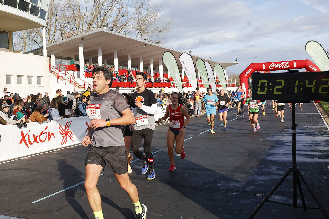 Fotos: ¿Participaste en la Carrera de Nochebuena de Gijón? ¡Búscate!