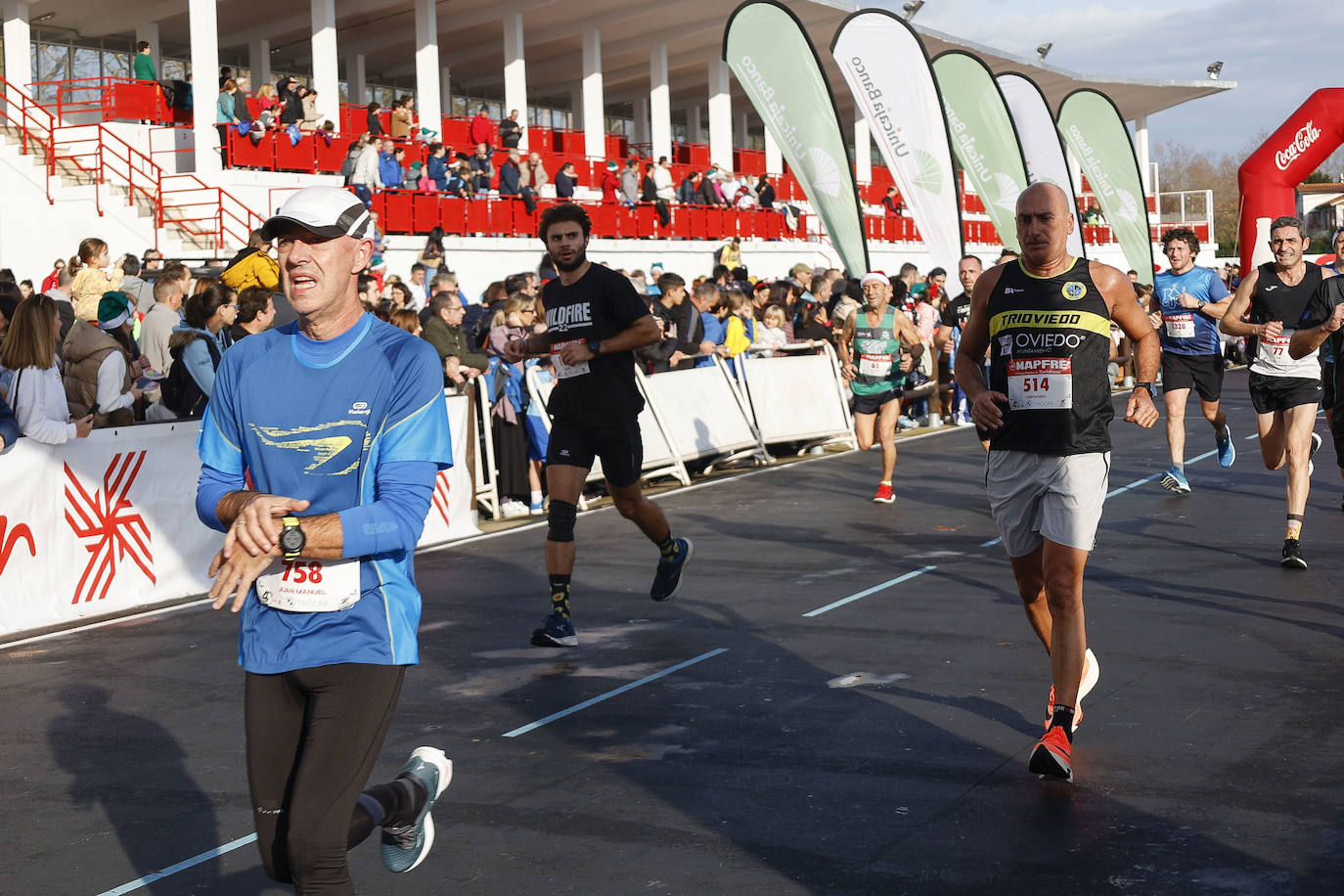 Fotos: ¿Participaste en la Carrera de Nochebuena de Gijón? ¡Búscate!