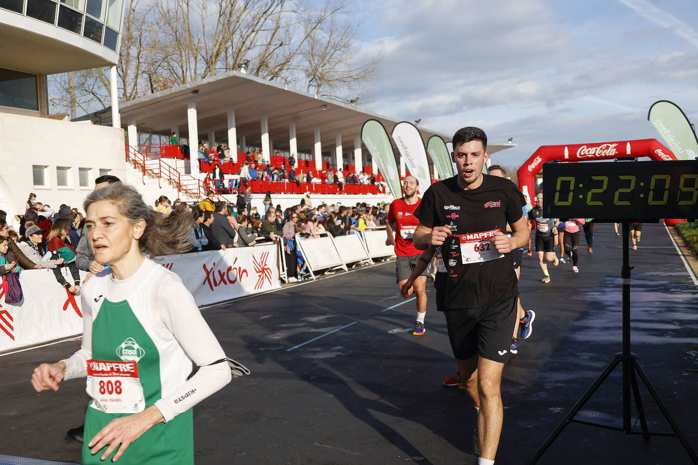 Fotos: ¿Participaste en la Carrera de Nochebuena de Gijón? ¡Búscate!