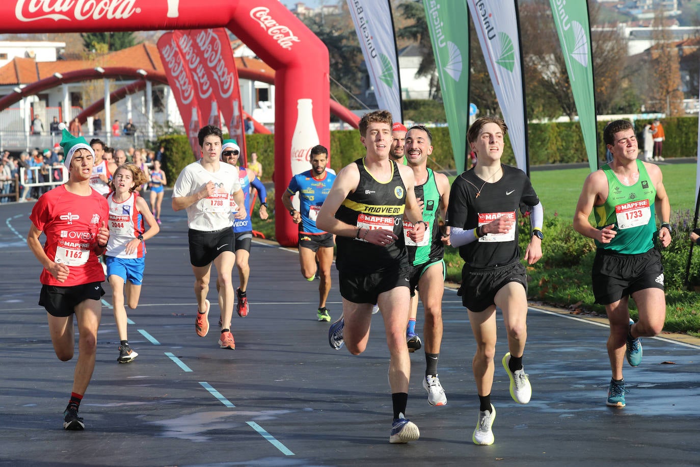 Fotos: ¿Participaste en la Carrera de Nochebuena de Gijón? ¡Búscate!