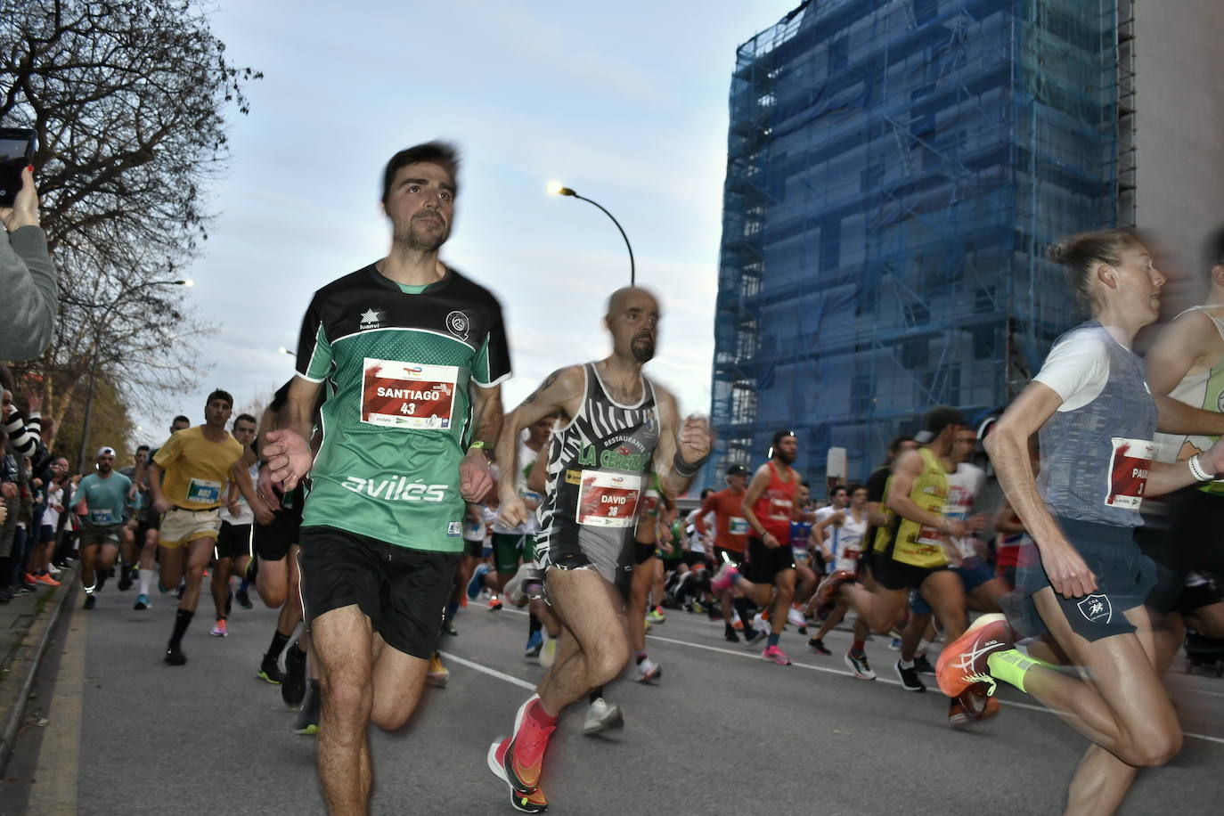 Fotos: Veinte mil asturianos a la carrera para despedir 2022