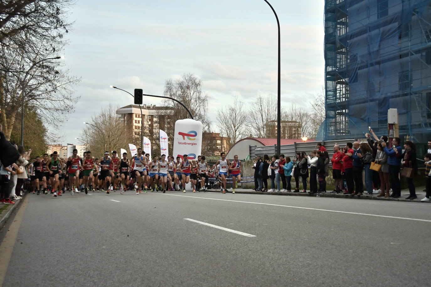 Fotos: Veinte mil asturianos a la carrera para despedir 2022