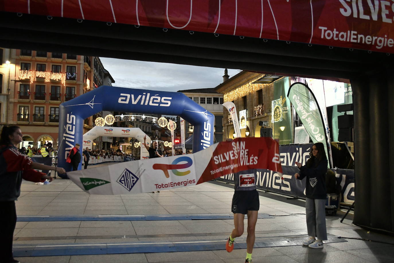 Fotos: Veinte mil asturianos a la carrera para despedir 2022