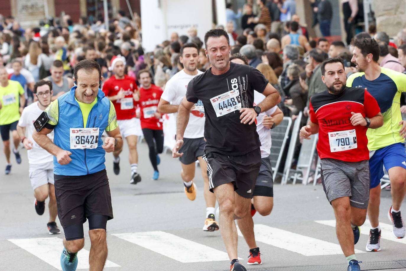 Fotos: Gijón, la más multitudinaria de toda Asturias