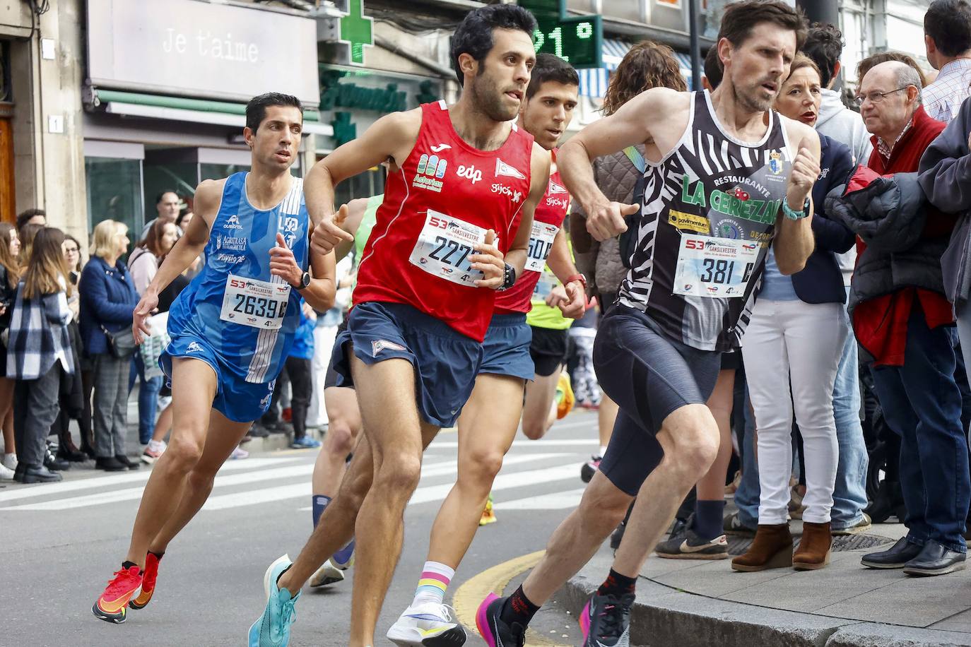 Fotos: Gijón, la más multitudinaria de toda Asturias