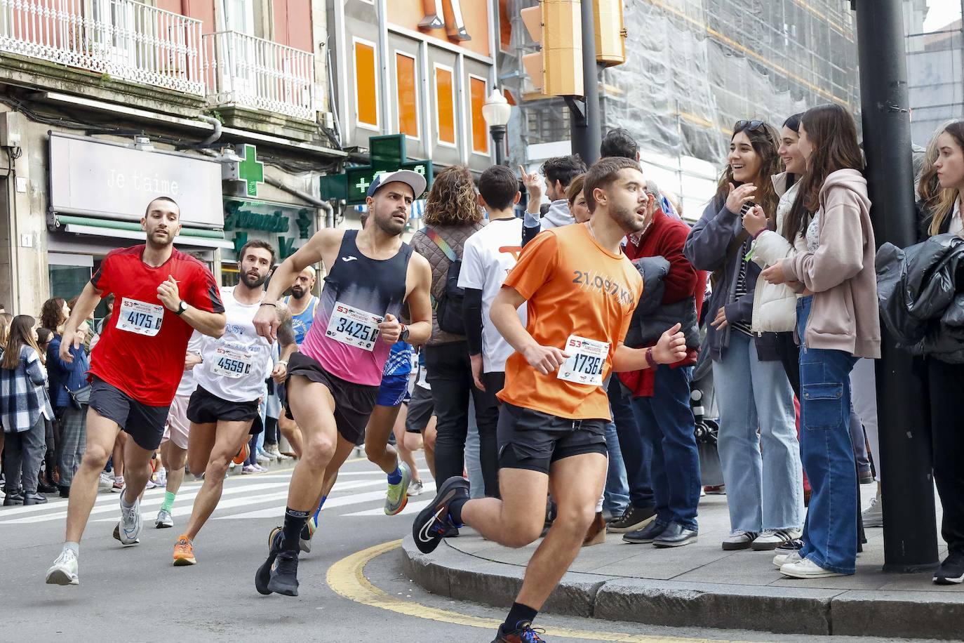 Fotos: Gijón, la más multitudinaria de toda Asturias