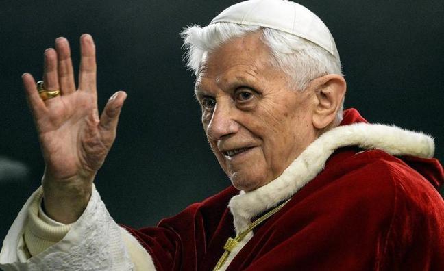 Joseph Ratzinger pasará a la historia por humanizar el cargo de obispo de Roma y allanar el camino para que sus sucesores también puedan atreverse a renunciar.