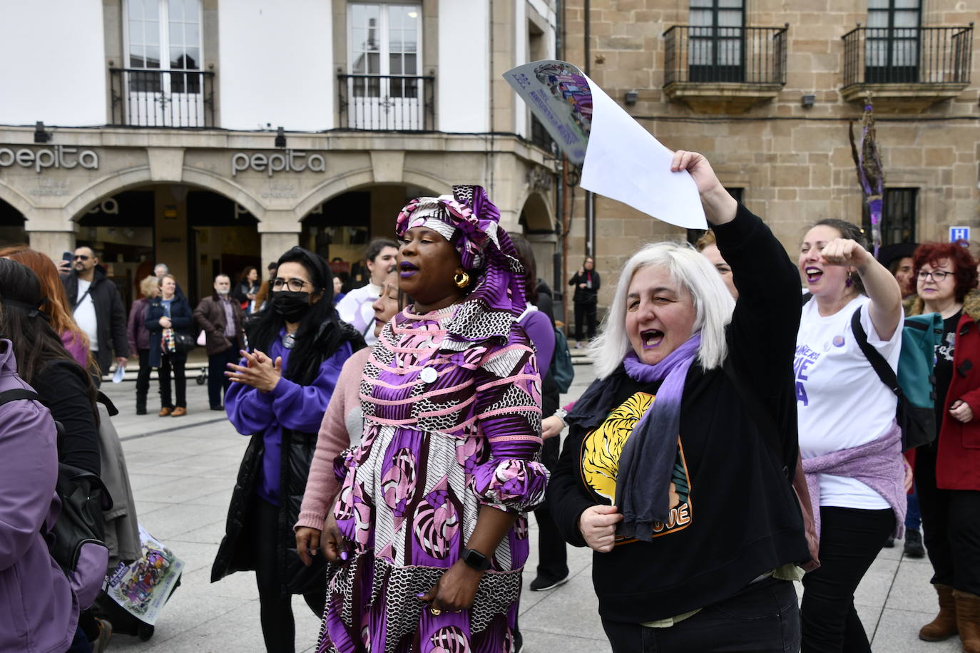 Avilés clama «por todas las que ya no pueden gritar»