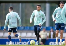 Luismi, en el entrenamiento del Real Oviedo.