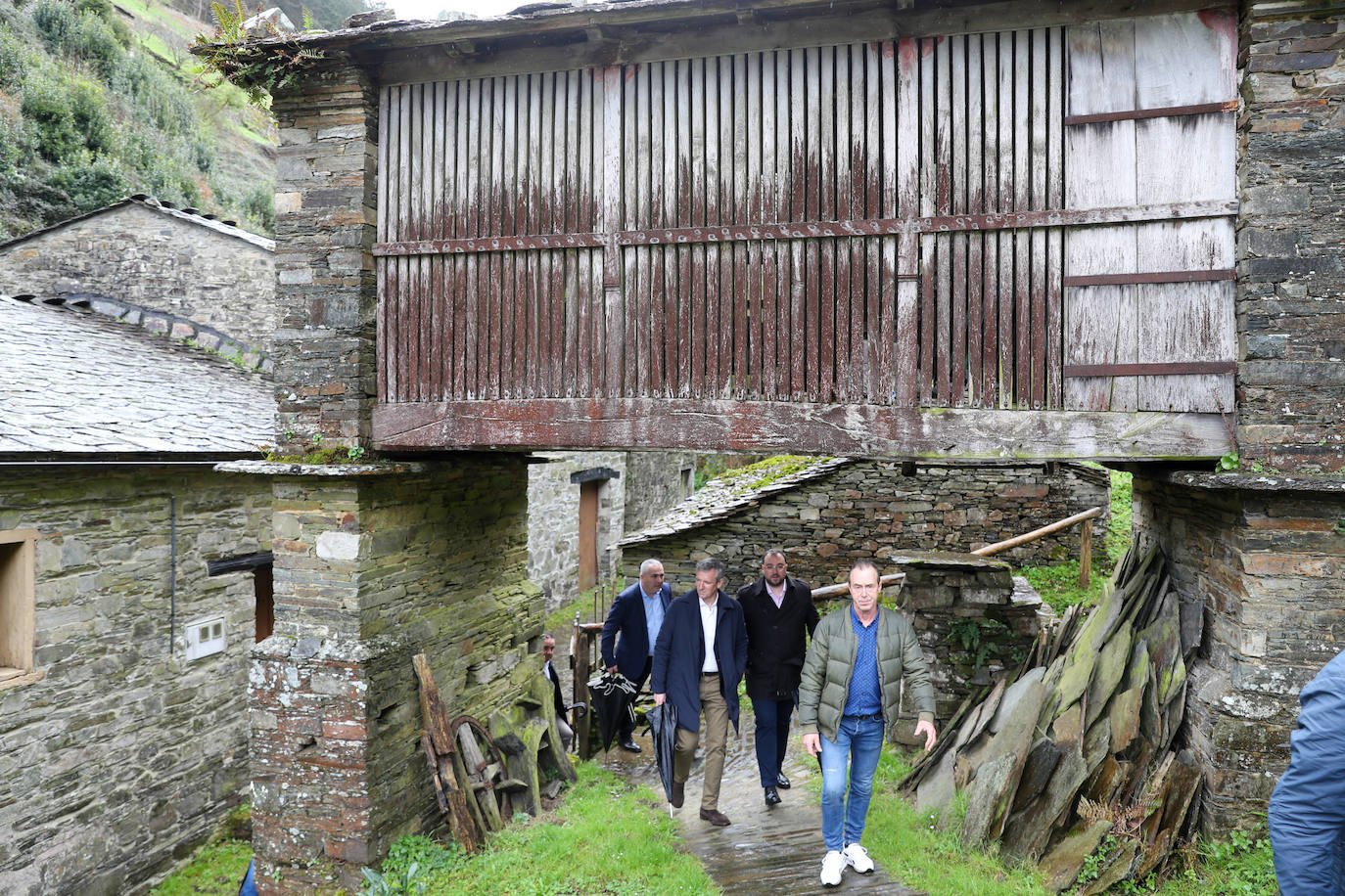 Asturias y Galicia, unidas en Taramundi contra la despoblación