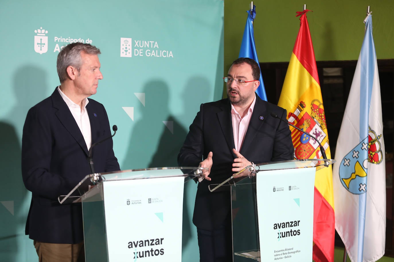 Asturias y Galicia, unidas en Taramundi contra la despoblación