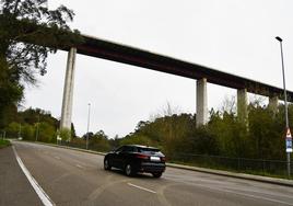 Salvan a un hombre de precipitarse por el viaducto de la Consolación en Corvera