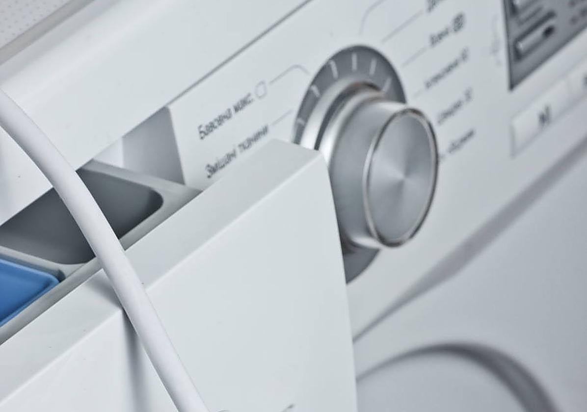 Precio de la luz: las horas más baratas y más caras del domingo, 19 de marzo.