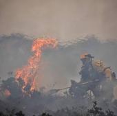 «Apagar algún incendio es imposible; estamos defendiendo los pueblos»