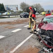 Dos heridos en un accidente provocado por un kamikaze en la A-66 en Oviedo