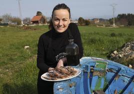 Ana Labad, de Anchoas Hazas( Lastres)