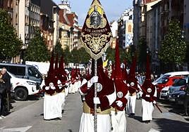 Domingo de Ramos: procesión de la Sagrada Lanzada en Oviedo