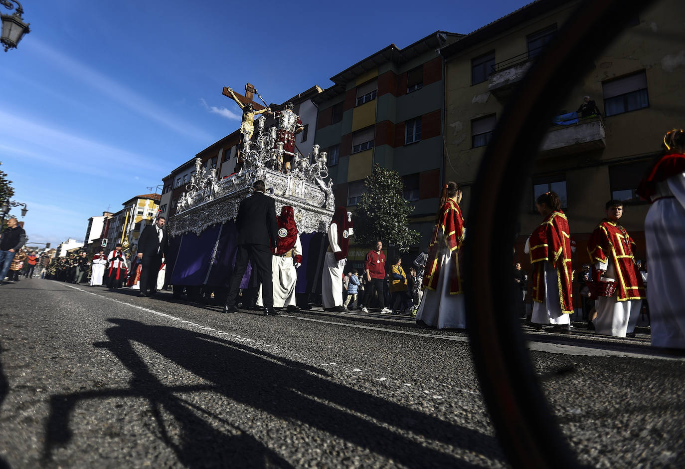 Domingo de Ramos: procesión de la Sagrada Lanzada en Oviedo