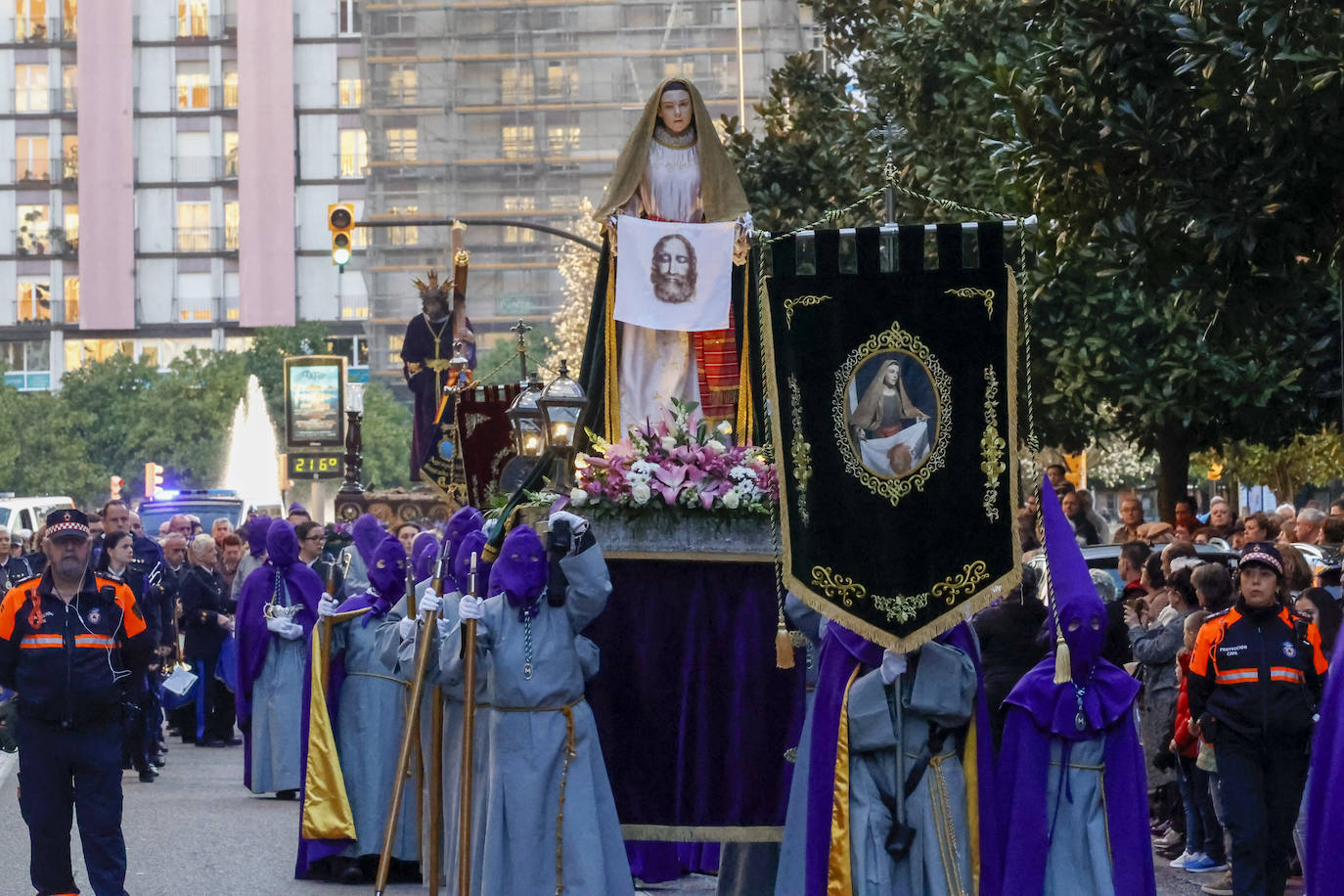 Éxito en Gijón con un Encuentro contra el «laicismo más hostil»