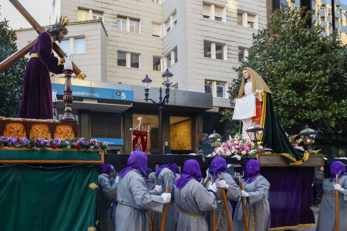 Éxito en Gijón con un Encuentro contra el «laicismo más hostil»