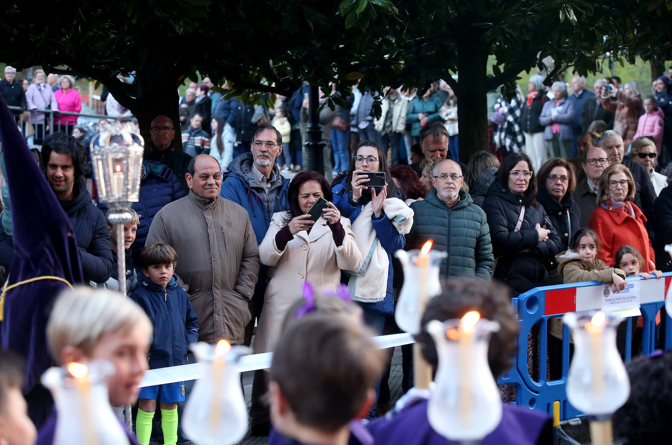 Fervor en Oviedo al paso del Nazareno