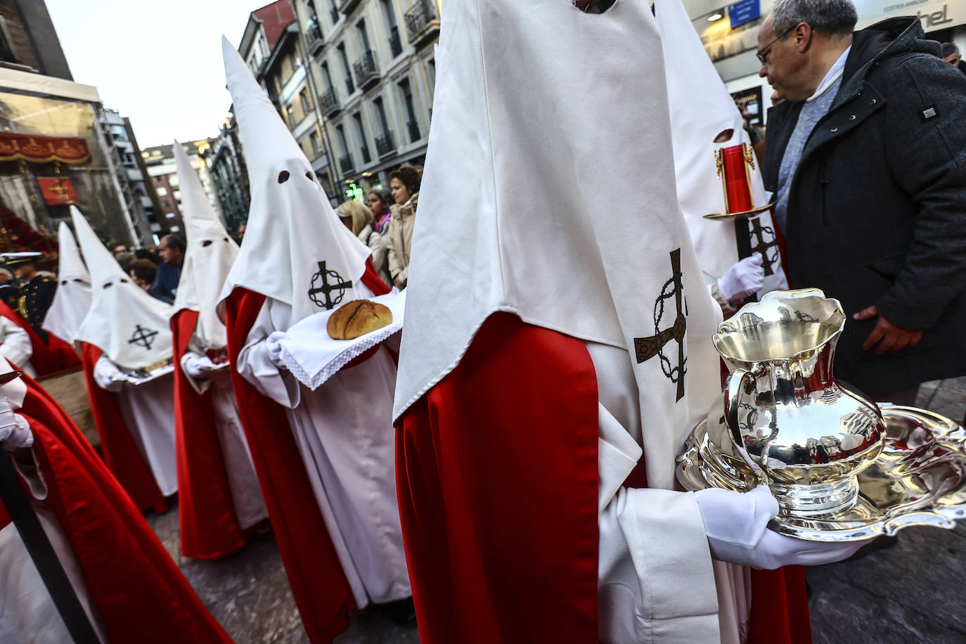 Una multitud en la procesión de la libertad