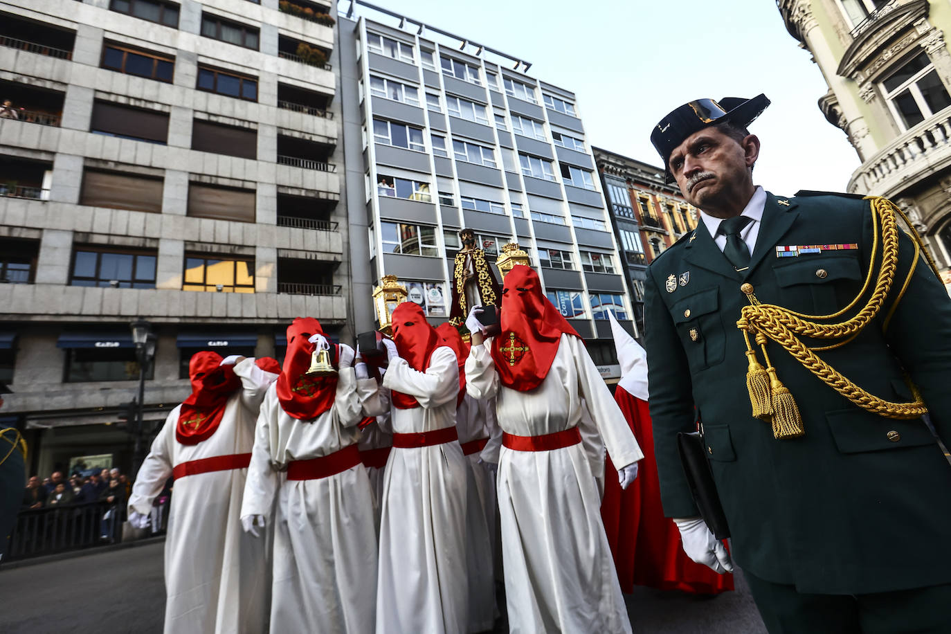 Una multitud en la procesión de la libertad