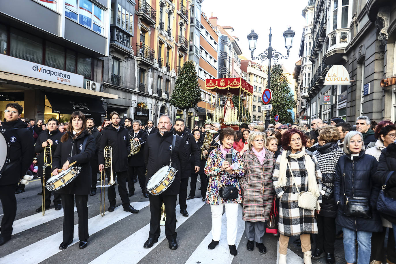 Una multitud en la procesión de la libertad