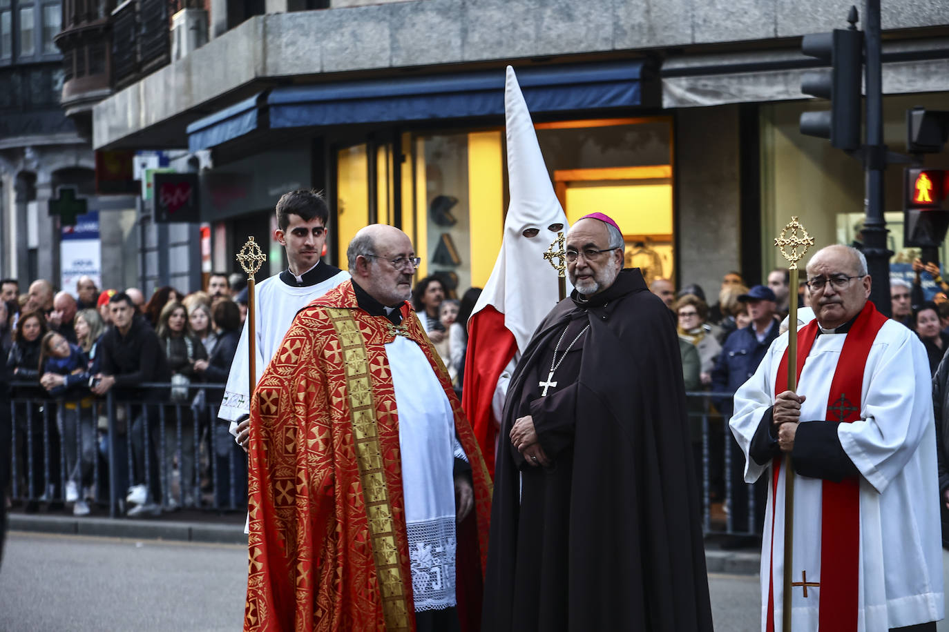 Una multitud en la procesión de la libertad