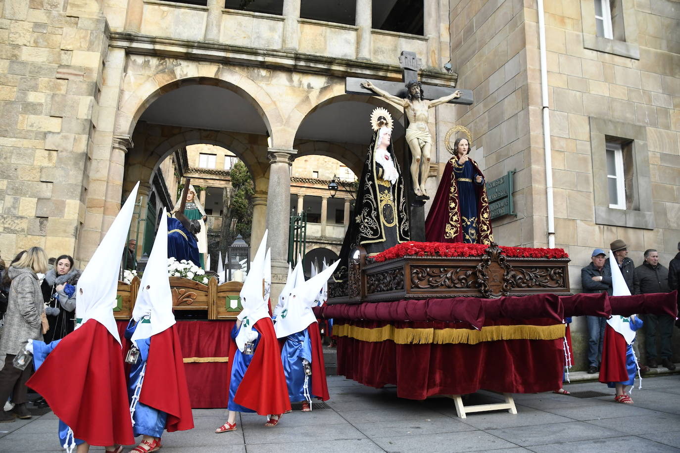 Traición y Silencio en Jueves Santo