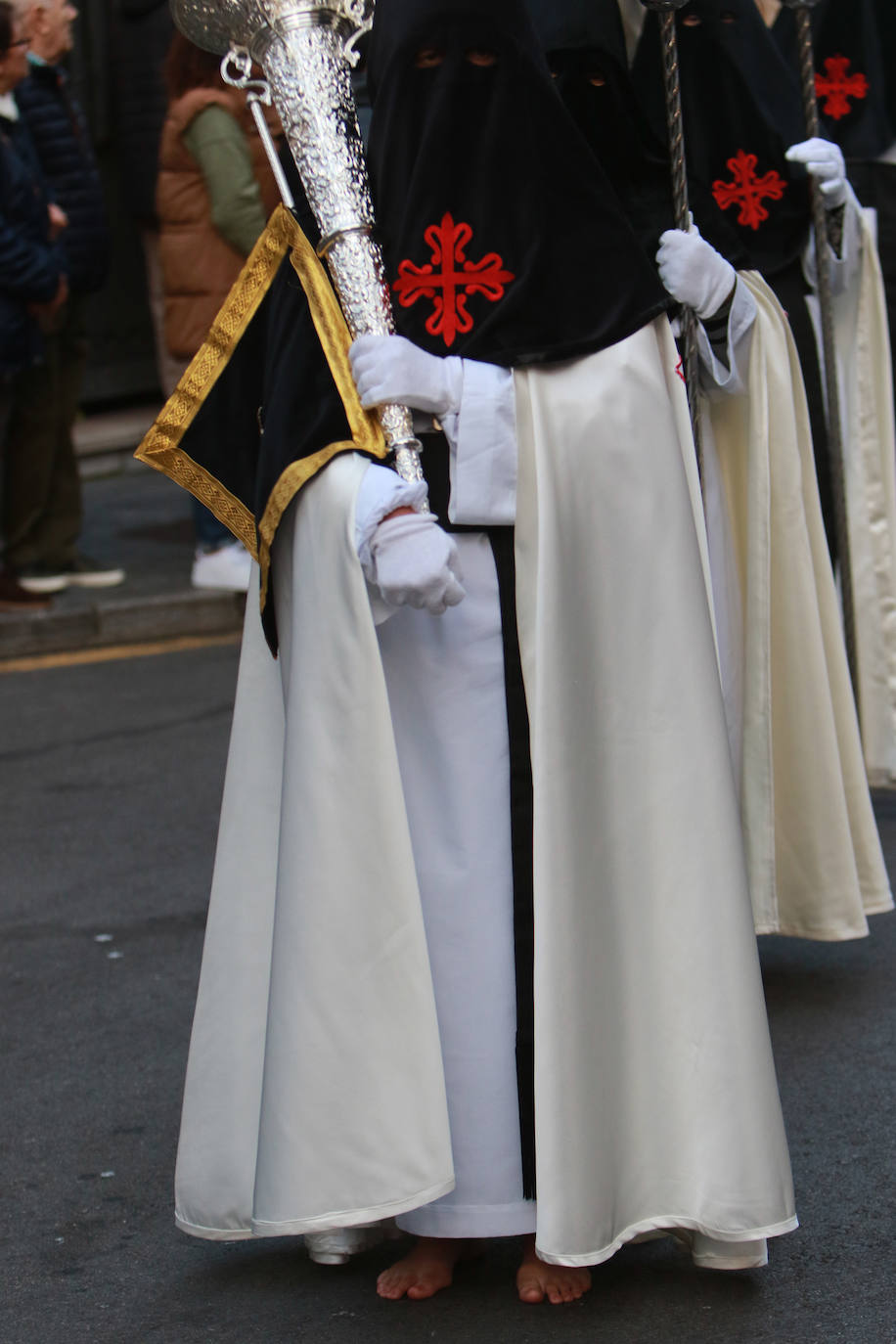 El Santo Entierro llena Gijón