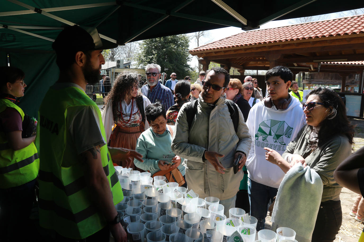 Devoción sidrera en Gijón a ritmo del Sidracrucis