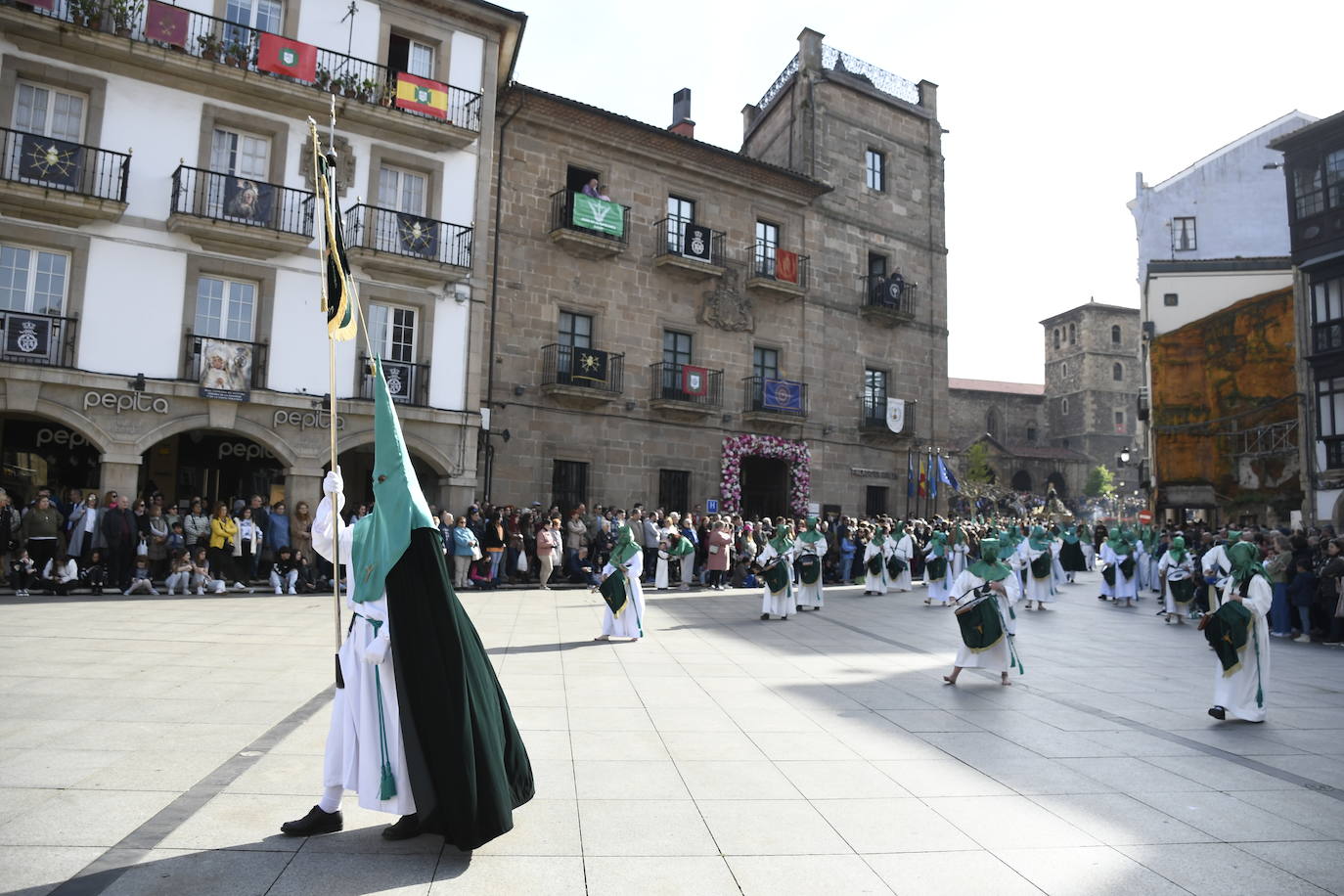 Devoción en Avilés por el Santo Entierro