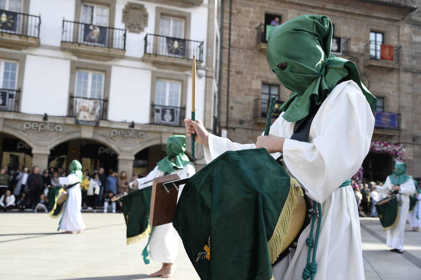 Devoción en Avilés por el Santo Entierro