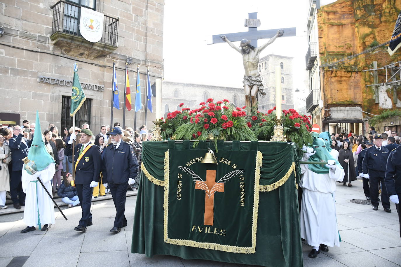 Devoción en Avilés por el Santo Entierro