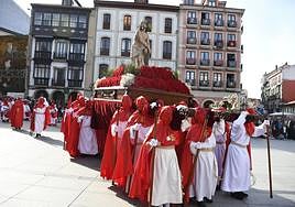 Devoción en Avilés por el Santo Entierro