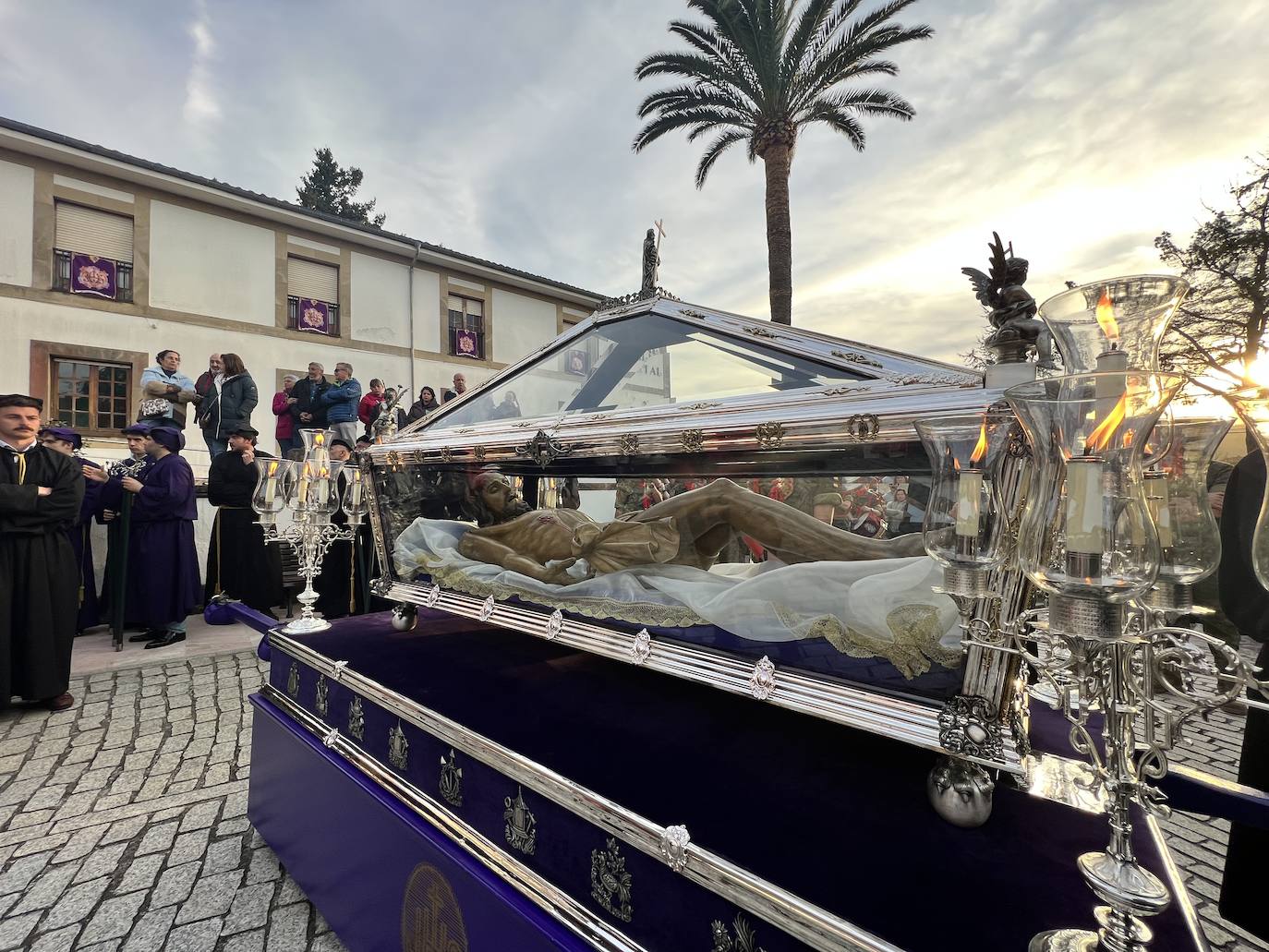 Multitudinario Desenclavo en Villaviciosa