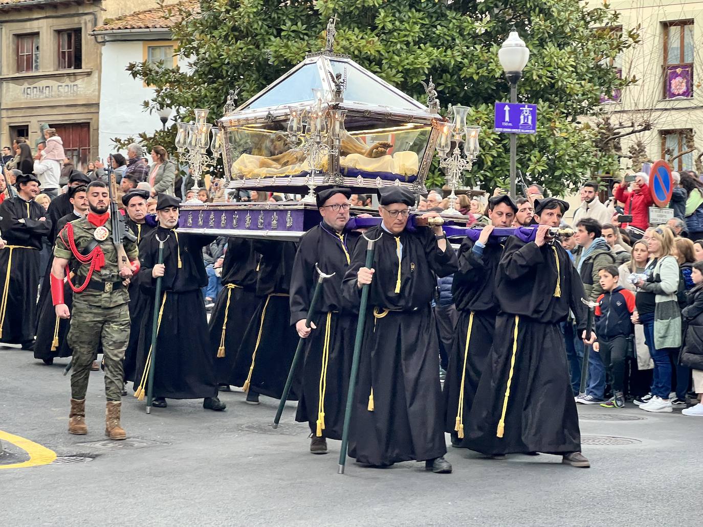 Multitudinario Desenclavo en Villaviciosa