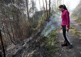 Los daños que deja el incendio en Las Regueras