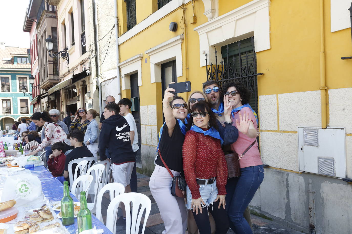Avilés disfruta de la Comida en la Calle por todo lo alto