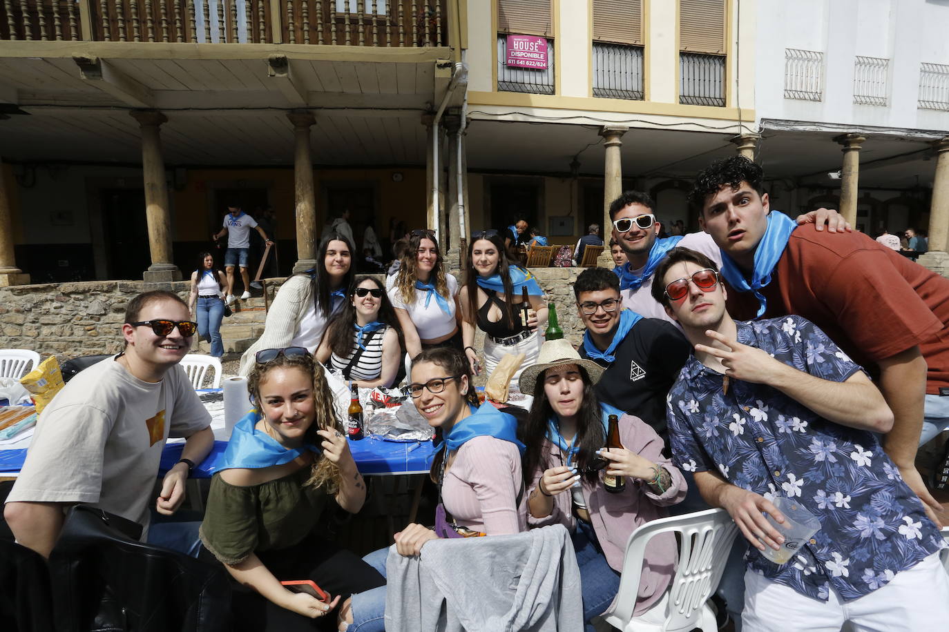 Avilés disfruta de la Comida en la Calle por todo lo alto
