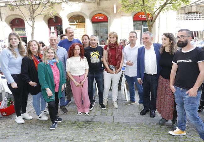 El grupo de Cambia Avilés logró unir en torno a una paella a los frentes críticos de Podemos e Izquierda Unida, con Covadonga Tomé al frente.