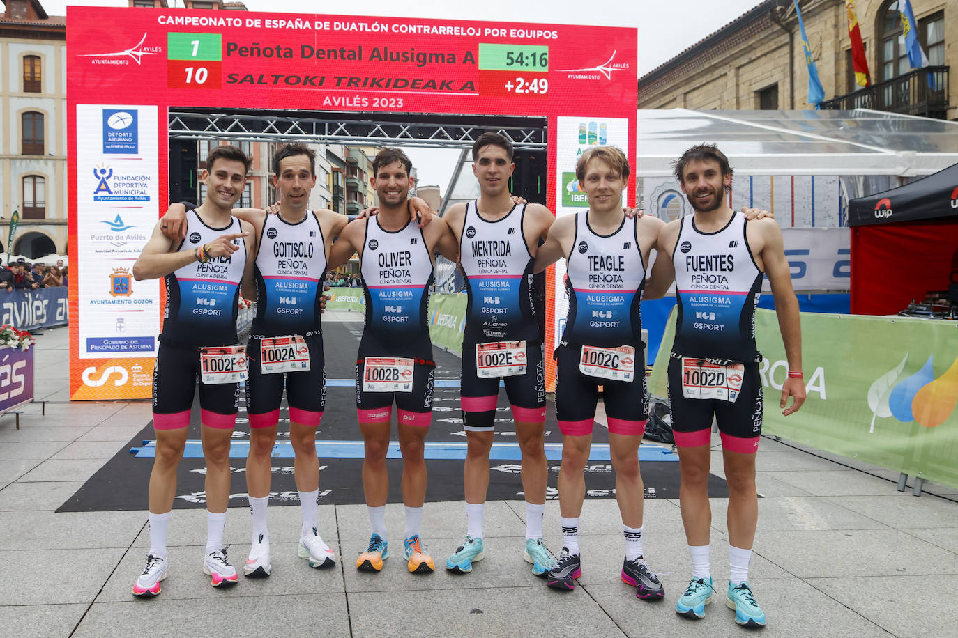 Avilés corona a sus primeros campeones de España en duatlón