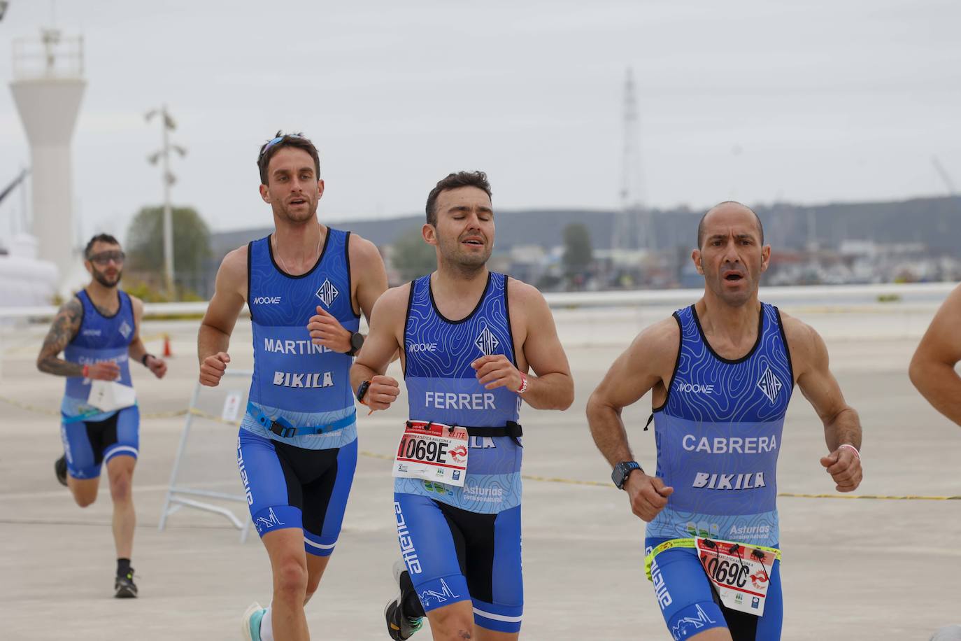 Avilés corona a sus primeros campeones de España en duatlón