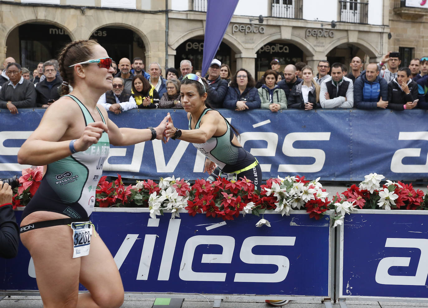 Las pruebas de relevos ponen el colofón al Duatlón de Avilés