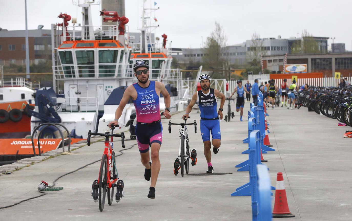 Las pruebas de relevos ponen el colofón al Duatlón de Avilés