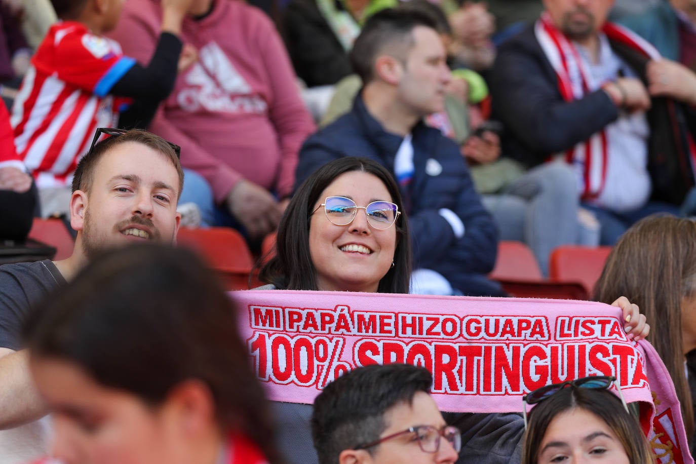 ¿Estuviste en el Sporting - Alavés? ¡Búscate en las fotos!